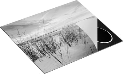 Chefcare Inductie Beschermer Strand en Zee vanuit Duinen - Zwart Wit - 60x50 cm - Afdekplaat Inductie - Kookplaat Beschermer - Inductie Mat