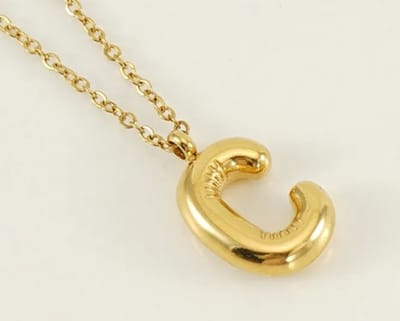 Ketting kleur goud met bubble letter C - stainless steel RVS nikkel free - ballon lettre - necklace - kado idee