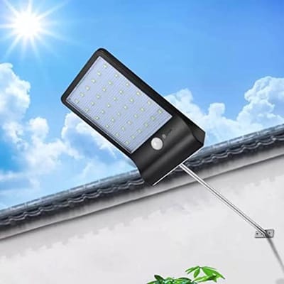 Solarlamp Buiten met Bewegingssensor - 36 LEDs - Waterdicht en Energiezuinig - Tuinverlichting, Terrasverlichting, Garage Verlichting