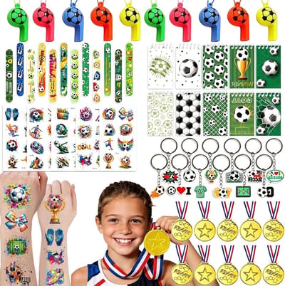Voetbal Feestartikelen - Kinderfeest Cadeaus - Feestelijke Verrassing - 64 Delige Set - 64 stuks - Multicolor