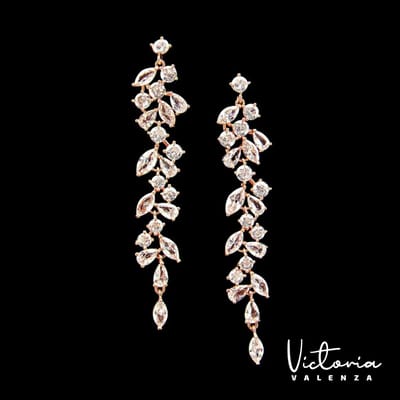 Victoria Valenza Paris Luxe Oorbellen Dames Messing Oorringen - Witte Steen - Kleur Rosegoud - 1 Paar