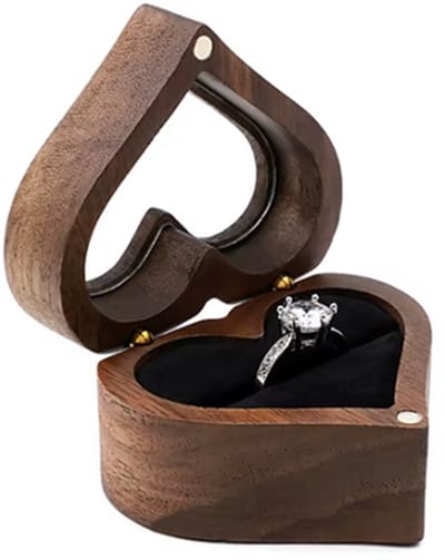 Ringdoosje hartje hout voor één ring - aanzoek - huwelijksaanzoek - verloving - sieradendoos - bruiloft - walnoot - cadeau - huwelijk