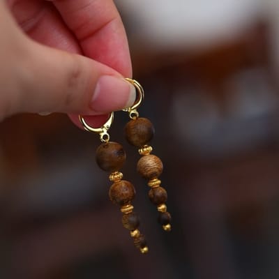 Agarwood Kralen Oorhangers – Natuurlijke Geur