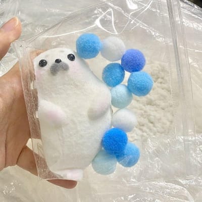 Kawaii Squishy Zeehond Knijpspeeltjes Super Zacht Knijp Vingertop Speeltje Langzame Terugslag Antistress Cadeau Stressverlichting Volwassen Sensorisch Speeltje wit