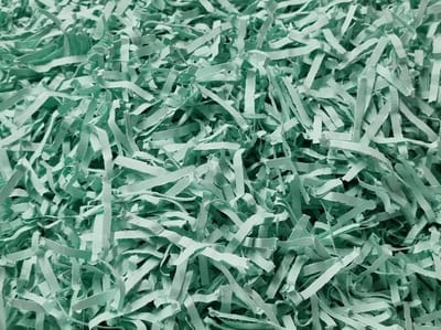 Papiersnippers | kleur Natuurgroen - No. 1775C | Gekleurd vulmateriaal voor o.a. cadeauverpakkingen, cadeaumanden en brievenbusdoosjes | 1200 gram | decoratief opvulmateriaal