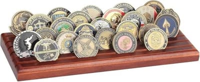 Militaire Challenge Coins Display Houder van Hout voor 42 Munten - Elegante 6-rijen Stand