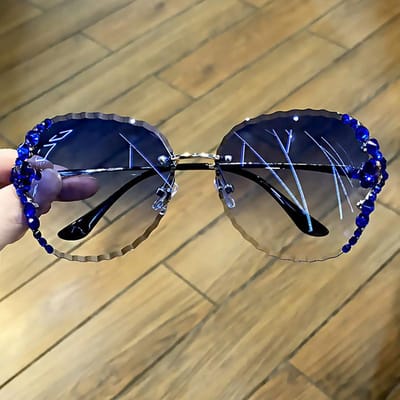Internetberoemdheid Ins Zonnebril Dames Ingelegd met Diamanten en Gepersonaliseerd Kristal Randloos Ultraviolet Zonnebril Dames