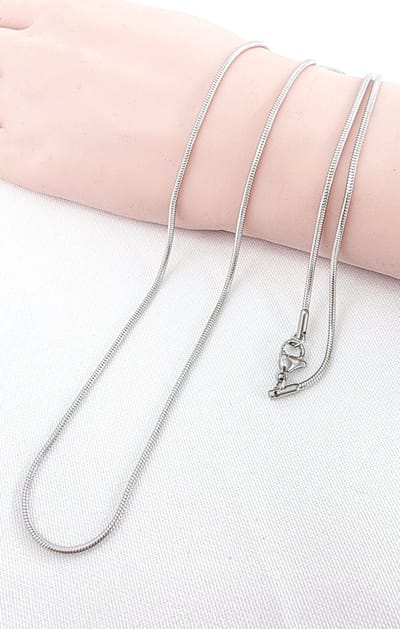 Lili 41 - Halsketting - Collier - Stalen - Ronde - Slangenketting - zilverkleur - L 45 cm - Br 1.5mm - prachtige te combineren met of zonder hanger - Vrouw.