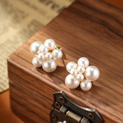 Dames Licht Luxe Design Elegante Vintage Imitatie Parel Oorbellen Modieuze En Veelzijdige Niche Design Oorbellen brown