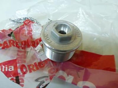 bouten voor motor aprilia 280 climber 1990 - 1994 ap8123306 nieuw