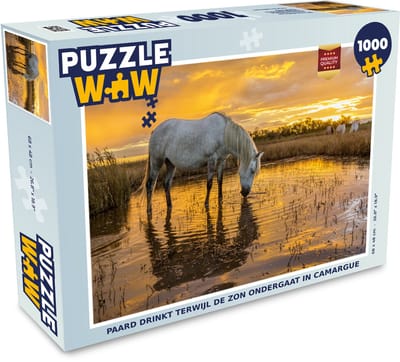 Puzzel Paard drinkt terwijl de zon ondergaat in Camargue - Legpuzzel - Puzzel 1000 stukjes volwassenen