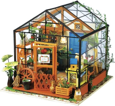 Robotime - Modelbouw Miniatuur bouwpakket Cathy's Flower House hout/papier/kunststof - 195mm hoog x 175mm breed x 175mm diep - met lampje
