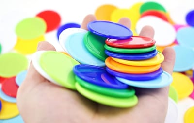 Grote Plastic Bingo Chips van 3.8 cm in 9 Kleuren, Perfect voor Feesten en Schoolactiviteiten, Poker Tokens