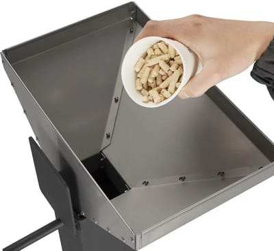 Quality Heating - HeatRocket PH-07 Terrasverwarmer op Pellets – 5 kW – Zwart – Duurzaam & Sfeervol Verwarmen
