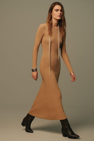 Touché Privé - Geribde gebreide jurk met ronde hals - Beige - Dames