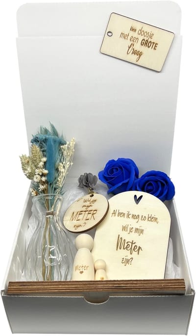 Geschenkbox Wil jij mijn METER zijn? | blauw-grijs | vaasje droobloemen | zeeproosjes | droogbloemen | meter vragen | meter worden | peettante vragen | peettante worden | cadeau | doosje met een vraag