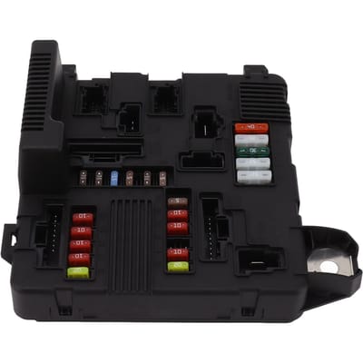 Boîte à fusibles moteur Protection de circuit Sûr 8200306032 Unité de boîte à fusibles pour Megane Scenic 2002 à 2006 black