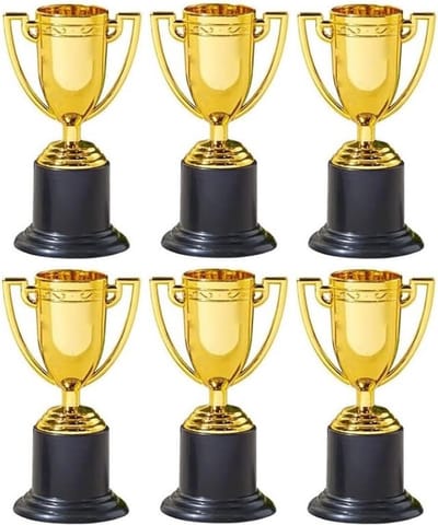 Gouden Trofee Bekers - Mini Bekers - Prestaties Vieren - Duurzaam Kunststof - 4 Inch Set - Goud