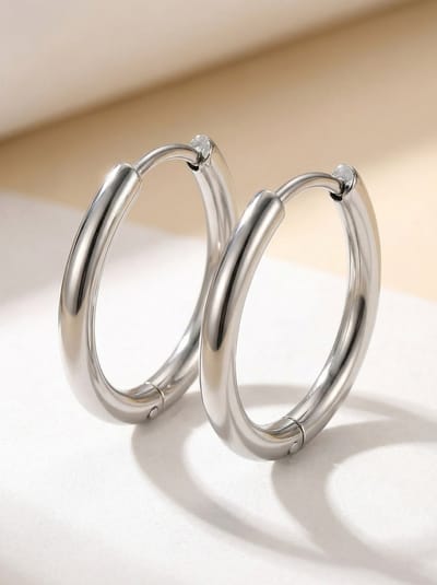 Lundholm Luxe Klassieke Hoops Oorbellen Zilverkleurig - Laura Serie - Oorringen Dames - Premium Stainless Steel - Waterproof & Hypoallergeen - Cadeau voor Haar Tip - Luxe Cadeau Verpakking