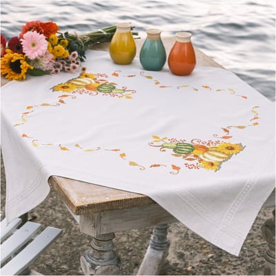Vervaco - Tafelkleed kit - 80 x 80cm - Pompoen met bladeren - PN-0206982