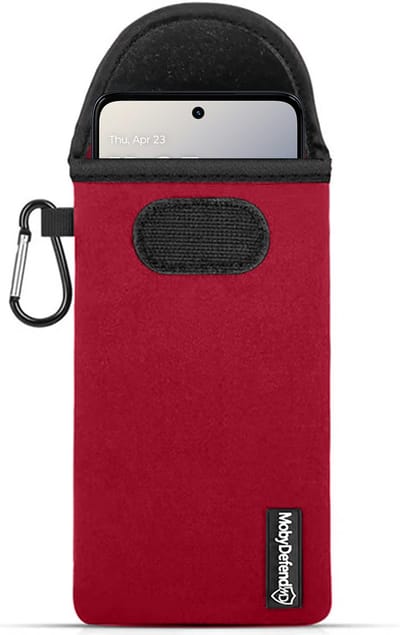 MobyDefend Hoesje - Geschikt voor Motorola Moto G56 - Neopreen Pouch Met Karabijnhaak - Insteek - Riemlus - Rood