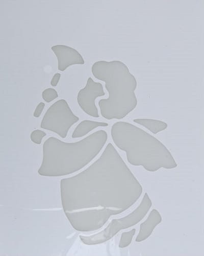 Kerst raamsjabloon engel met bel - wit - 35 cm - raamdecoratie - kerstversiering - sneeuwspray sjabloon