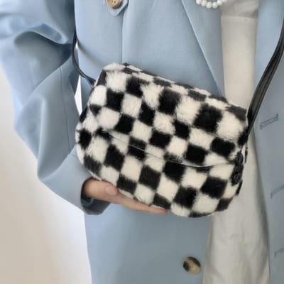 Dames Herfst en Winter Nieuwe Modieuze Niche Pluche Zadel Tas Zwart en Wit Ruit Eenvoudige Schoudertas Crossbody Dames Tas gray