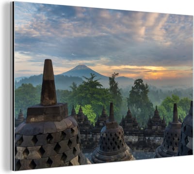 Aluminium schilderij 180x120 cm - Wanddecoratie metaal - Zonsopgang bij de tempel Borobudur in Indonesië - Metalen muurdecoratie woonkamer - Decoratie industrieel - Foto op dibond - Industriële accessoires slaapkamer
