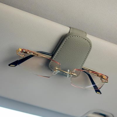 SnelShoppen - Grijze Leren Zonnebrilhouder voor Auto Zonnebril Clip Magnetisch - 1 Stuk - Hoogwaardige Volleder - Geschikt voor Auto Visor - Beschermi