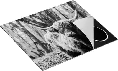 Chefcare Inductie Beschermer Schotse Hooglander in de Bossen - Zwart Wit - 60x50 cm - Afdekplaat Inductie - Kookplaat Beschermer - Inductie Mat