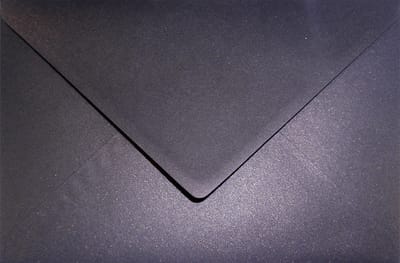 Metallic (parelmoer) zwarte enveloppen A5 - 162 x 229 mm - C5 - 20 stuks - NK natgelijmde - 120 gram - Aster Metallic - Netuno