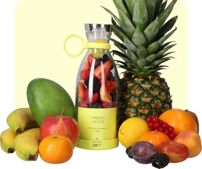 Gele Draadloze Blender To Go - Smoothie maker voor onderweg! - Draagbare mini blender geel - Mixer voor smoothies - Draadloos opladen mogelijk! - Handmixer voor gezonde drankjes