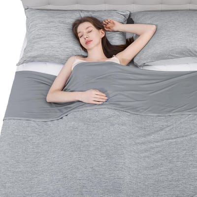 Famanu – Koelende lichte zomerdeken, dubbelzijdig met Arc-Chill Cool Touch-vezel, 130 x 170 cm, grijs