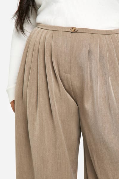 boohoo Dames Plus Extreme wijde pijp geplooide broek | Taupe | Maat: 44