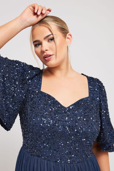 Luxe: Ultimate Embellishment Luxe Maxijurk Met Sweetheart Halslijn Met Versiering En Ruchezoom In Donkerblauwsize 42