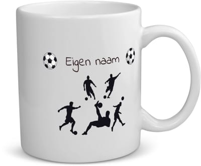 Akyol - voetbal met eigen naam - koffiemok - theemok - Voetbal - liefhebber - cadeau - verjaardag - geschenk - gepersonaliseerd - jongens en meisjes - 350 ML inhoud