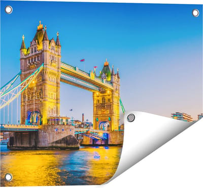 Gards Tuinposter Tower Bridge in Londen met Verlichting - 50x40 cm - Tuindoek - Tuindecoratie - Wanddecoratie buiten - Tuinschilderij