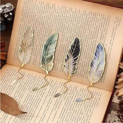 Dailygoods- Bladwijzer Metalen Set - 4 Stuks - Elegante Veer - Personaliseerbaar - Duurzaam - Perfect voor Boekenliefhebbers - Boekenlegger