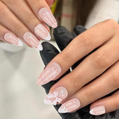 24 Stuks Druk Nagels, Franse Punt Valse Nagels met Lijm, Volledige Dekking Ovalen Nagels voor Vrouwen en Meisjes, Nagelkunst Accessoires en Manicure Tools