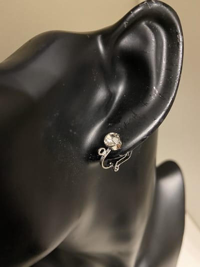 Zilverkleurige strass oormanchetten clips | | Make up | Parfum | Moederdag | Verjaardagscadeau| Cadeautje| Valentijnsdag| Kado | sieraden | vaderdag | oorbellen | oorsieraden