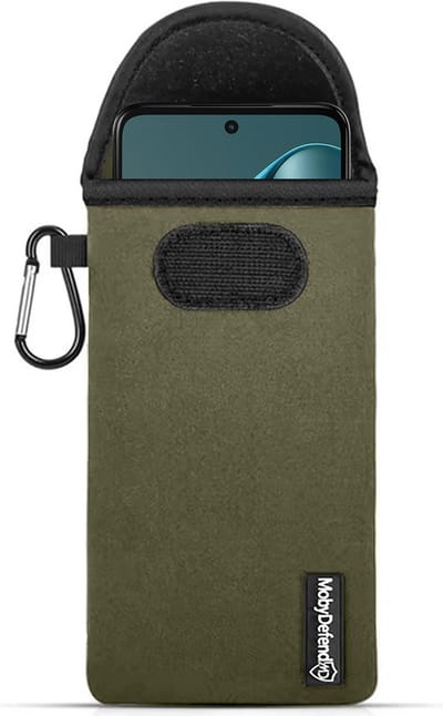 MobyDefend Hoesje - Geschikt voor Motorola Moto G05 - Neopreen Pouch Met Karabijnhaak - Insteek - Riemlus - Groen