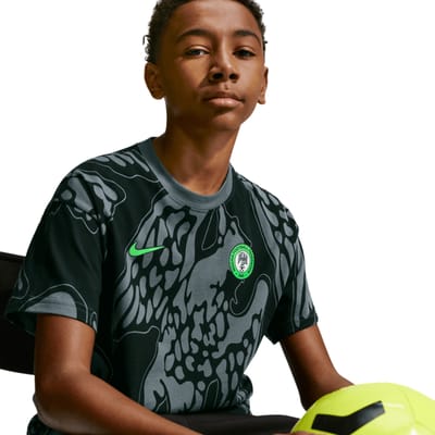 Nike NFF T-shirts Kinder - Grijs - Maat 122 - 128 CM - Poly Jersey