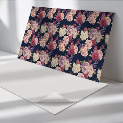 Wallfluent Vinyl Wandpaneel - Achtergrond met bloemenpatroon Wandpaneel PVC - 100 cm x 50 cm - Claret Vinyl Wandpaneel - 1 stuk - Rechthoekig Wandbekleding Vinyl - Bloemen en planten Wandpaneel - Zelfklevend Wandpaneel - Wandpaneel Keuken en Badkamer