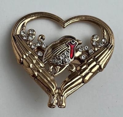 Broche Vogel in hart 4x4cm