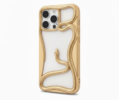 Goudkleurig slang design telefoon hoesje geschikt voor iPhone 15 Pro dames en heren met 3D reliëf slang detail, zachte TPU backcover met electroplating rand en effen kleur afwerking