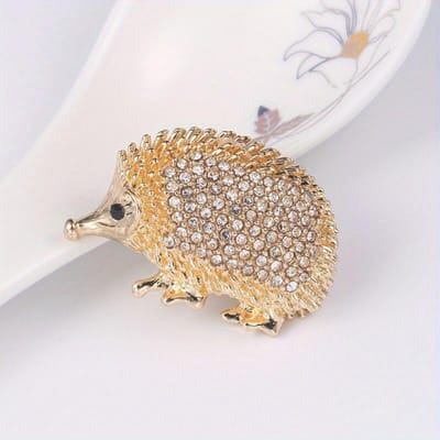 Damesbroche met egelmotief, modieuze corsage met strass-steentjes, geschikt voor een feestjurk, pak, jas of vest, vintage broche. beige