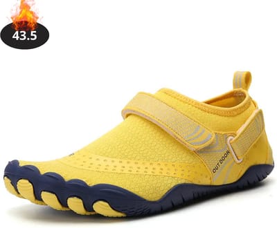 Livano Waterschoenen Voor Kinderen & Volwassenen - Aqua Shoes - Aquaschoenen - Afzwemschoenen - Zwemles Schoenen - Geel - 43.5