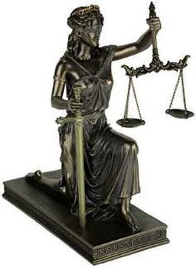 MadDeco - knielende vrouwe justitia - beeld - polystone - bronskleurig - handgemaakt - 22 x 13 x 25 cm