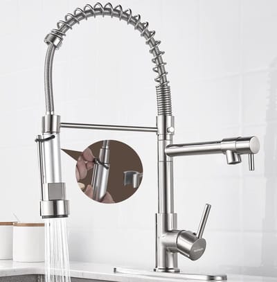 Dailygoods- Keukenkraan geborsteld messing - veerkraan - 360 graden draaibaar - met uittrekbare sproeikop - hoge druk - massieve messing constructie - Keukenmengkraan