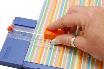 Creative Papiersnijder 30cm - Nu met gratis reserve mesjes 22212 - Snijd perfect scherpe randen met de papiersnijder - Gratis verzonden- 22211